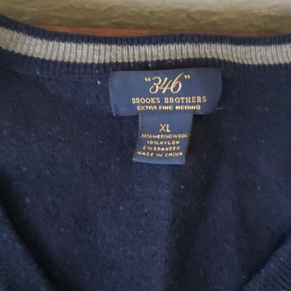 XL Brooks Brothers Merino Wool Men's V-Neck Sweater - Picture 6 of 7